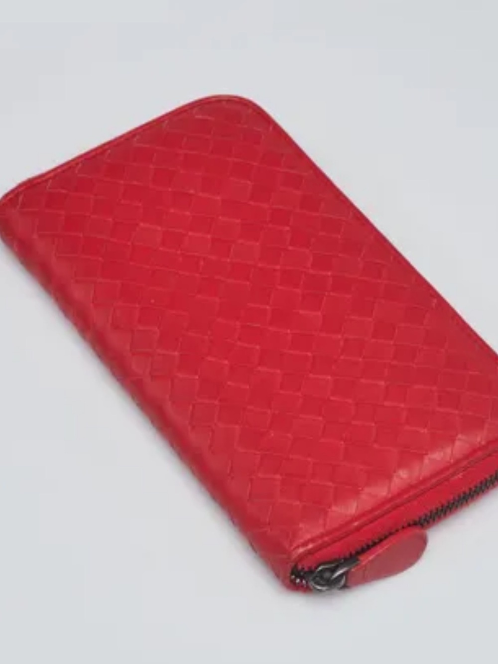 Bottega Veneta Red Leather Zip Wallet - Picture 3 of 8